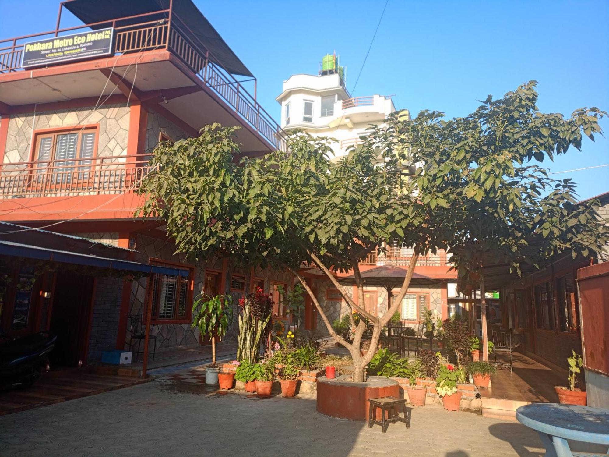 Pokhara Metro Eco Hotel Εξωτερικό φωτογραφία