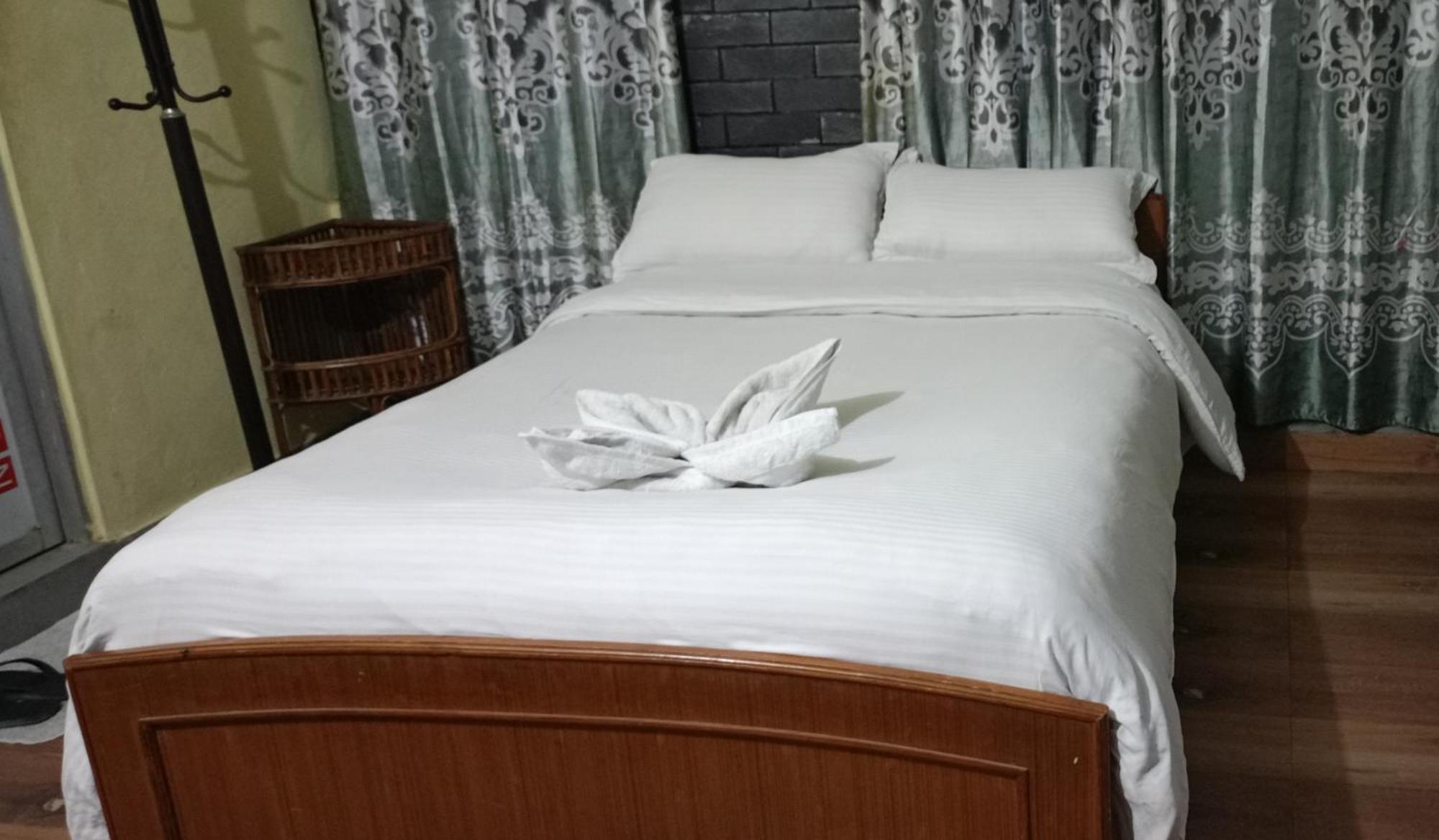 Pokhara Metro Eco Hotel Δωμάτιο φωτογραφία